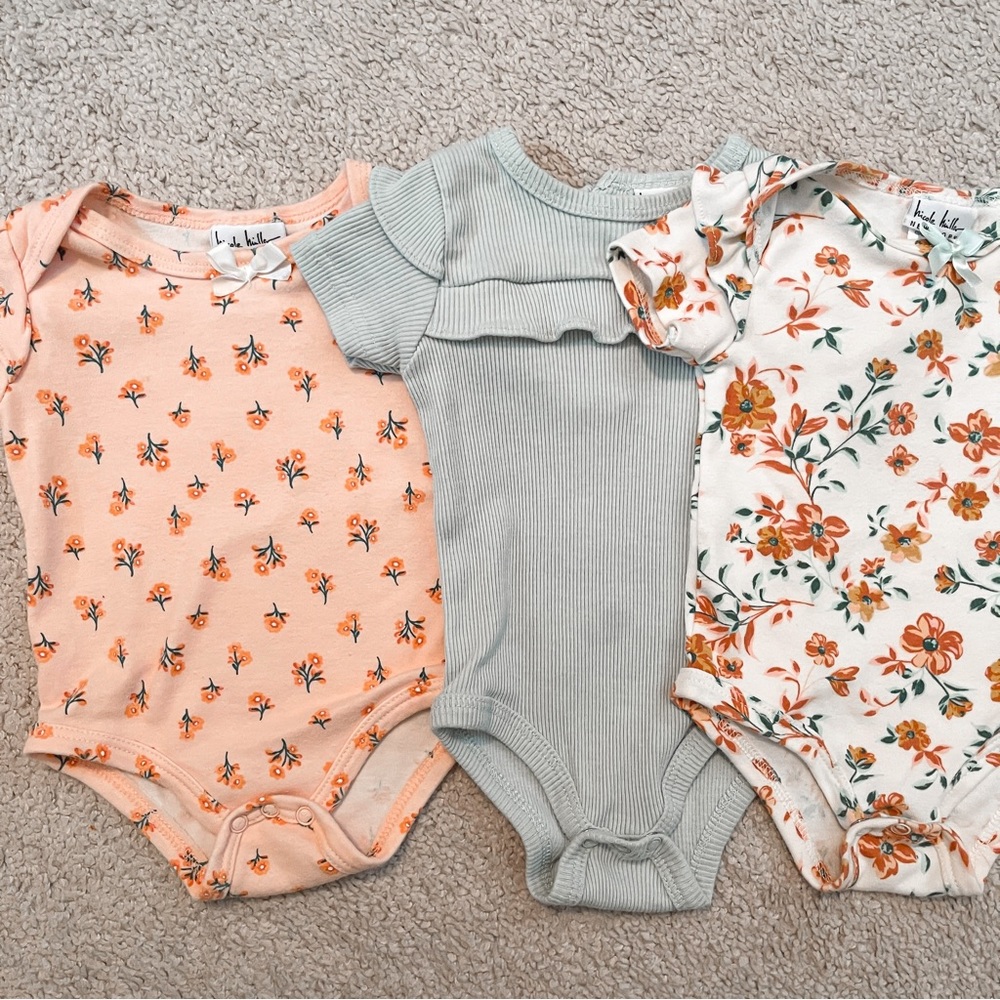 Baby Girl 3pc short sleeved onesies 6-9MO